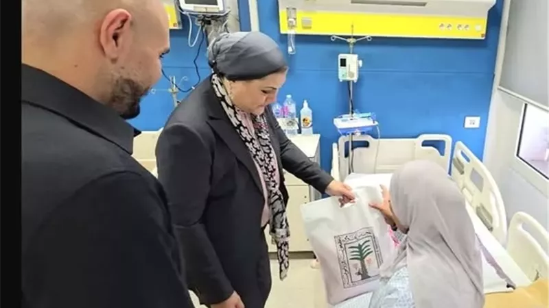 رئيسة القومي للأمومة تزور الأطفال بمستشفى أبو الريش الياباني