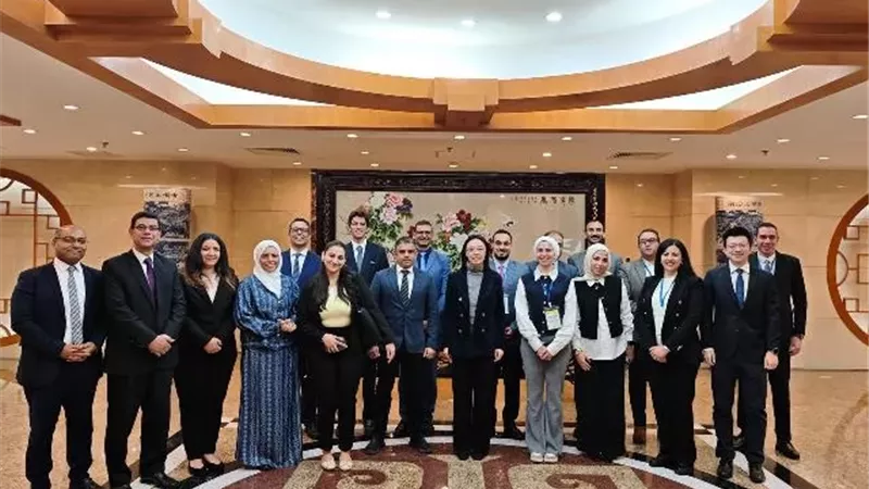 17 مسئولًا مصريًا يزورون بكين لتبادل الخبرات في التنمية الاقتصادي
