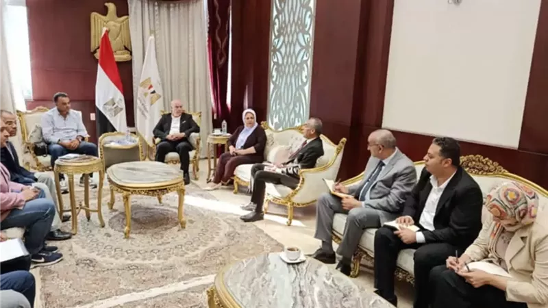 وزير الشباب يوجّه بالتعاون مع هيئة تنمية الصعيد لإقامة مشروعات تنموية