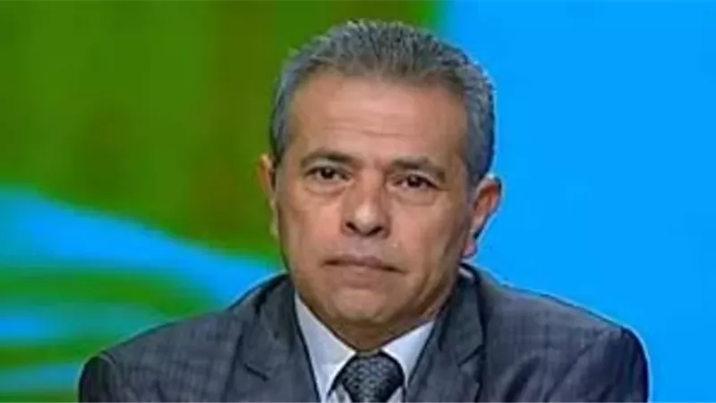 الحبس شهر للإعلامي توفيق عكاشة