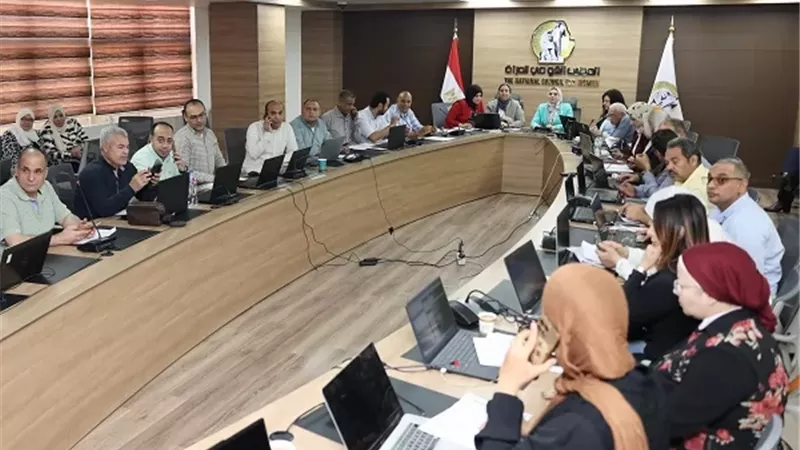 غرفة عمليات القومي للمرأة تتابع تصويت السيدات بانتخابات النواب 2025