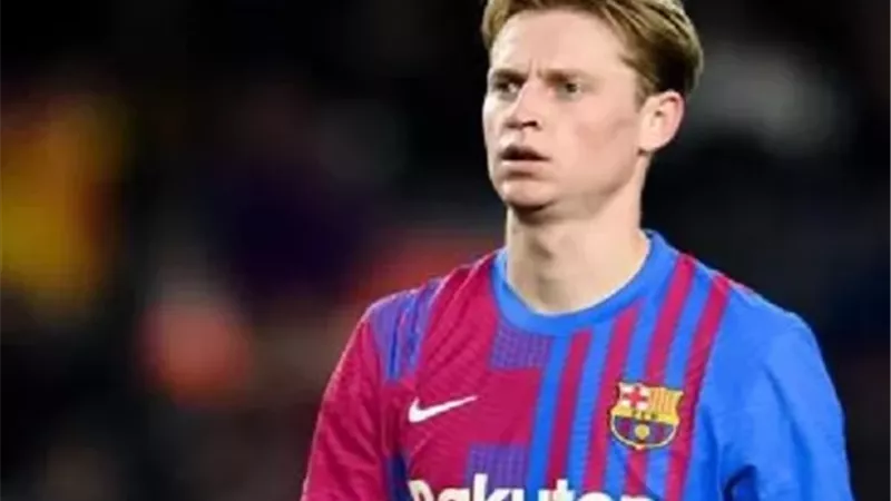 نجم برشلونة معلقا على مقارنة كومان: بيدري موهوب جداً ولا احد يًشبه