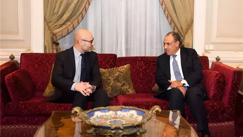 وزير الخارجية يؤكد استعداد مصر لتقديم كل الدعم للمحكمة الدائمة للتحكيم