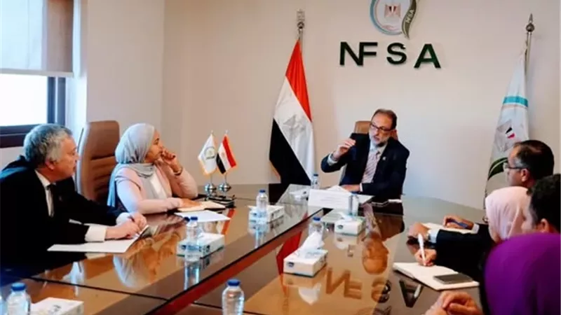 تعاون مصري بريطاني لتطوير آليات التفتيش الغذائي