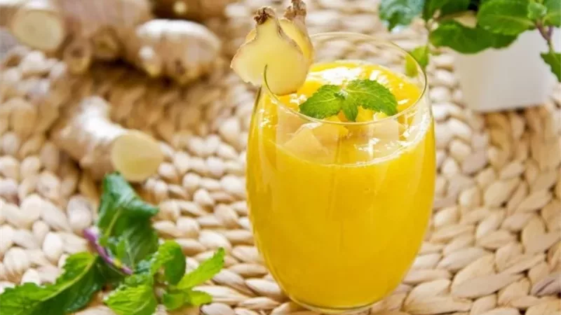 عصير المانجو بالليمون والزنجبيل.. مزيج الانتعاش والمناعة