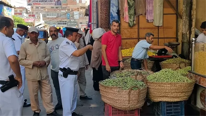 حملات مكبرة لإزالة الإشغالات حفاظاً على المظهر الحضاري بكفرالشيخ