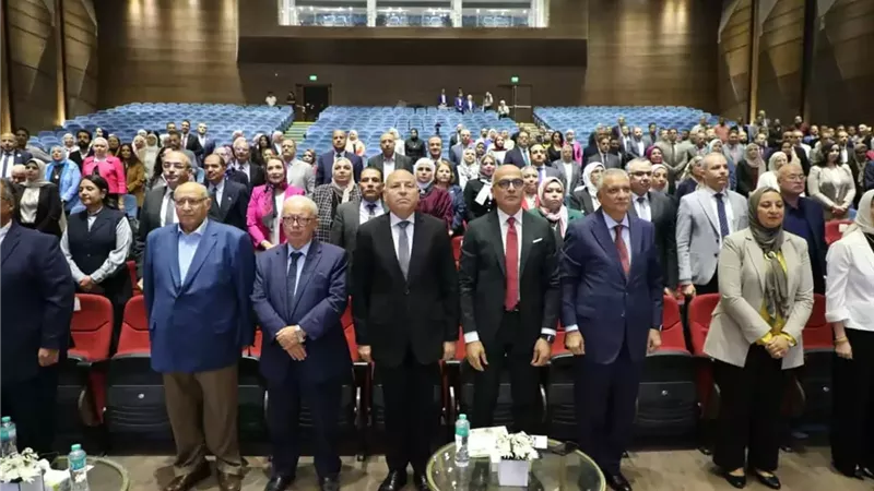 محافظ القاهرة يشهد حفل جامعة عين شمس