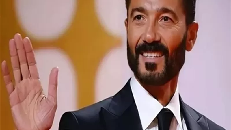 تكريم خالد النبوي بجائزة فاتن حمامة للتميز بمهرجان القاهرة السينمائي