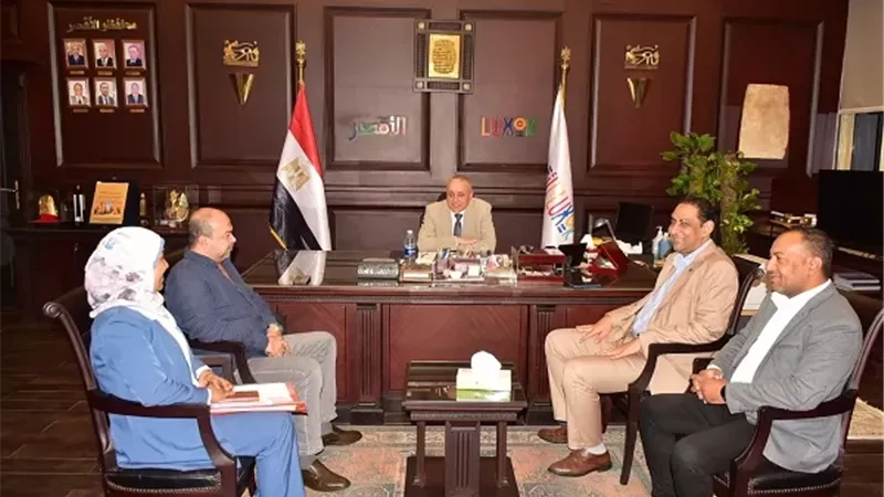 محافظ الأقصر يلتقي نقابة المهندسين لمتابعة مشروعات المحافظة