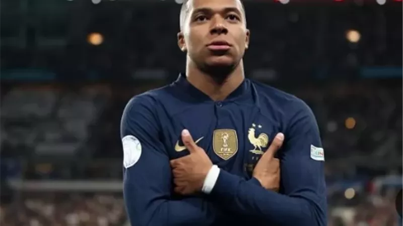 مبابي يقود هجوم فرنسا امام أوكرانيا في تصفيات كأس العالم