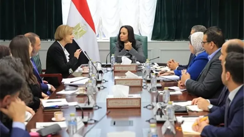 وزيرة التضامن تلتقي المديرة الإقليمية بمنطقة الشرق بالبنك الدولي