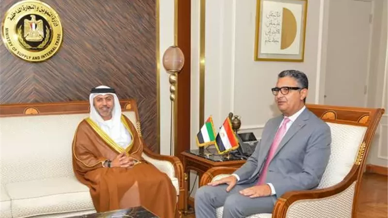 التموين: توسيع نطاق التعاون في كافة المجالات الاستثمارية الإماراتية