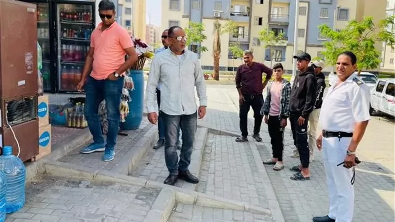 المخالفين على صفيح ساخن فى حدائق العاصمة بسبب حملات الجهاز.. بالصور