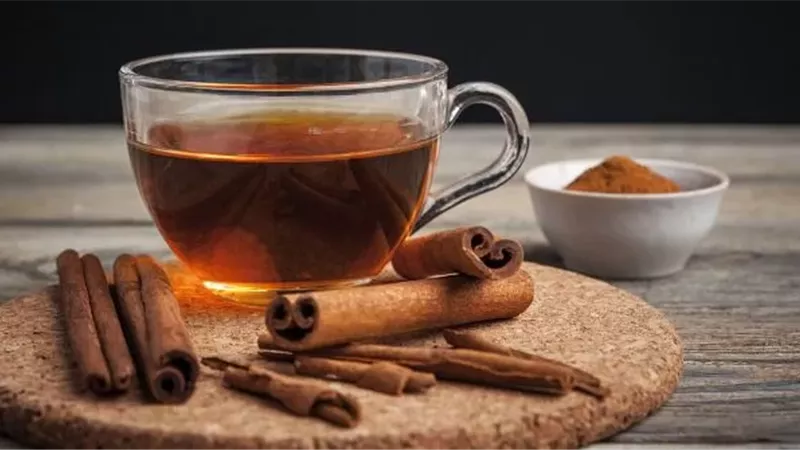 تعرف على فوائد القرفة الصحية لتكون مشروبك اليومي الأهم