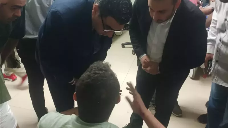نائب محافظ الأقصر والسكرتير المساعد يزوران مصابى حادث طريق إسنا