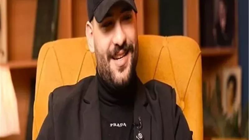 مسلم: طلقت زوجتي على الهواء.. وأدفن نفسي حال الزواج من الوسط الفني
