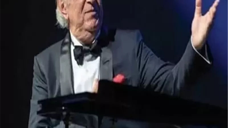 عمر خيرت.. مفاجأة مهرجان 