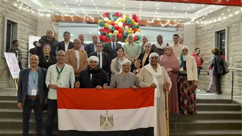 اناكوندا تبهر الجمهور الكينى بعرض رجعة بلا روح