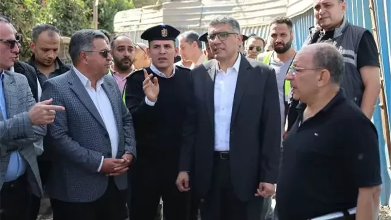 محافظ الجيزة يتفقد المسارات البديلة لمواقع أعمال مترو الهرم
