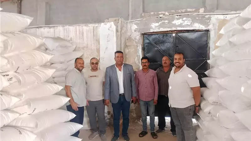 بدء صرف الأسمدة الزراعية للموسم الشتوي بالإسماعيلية