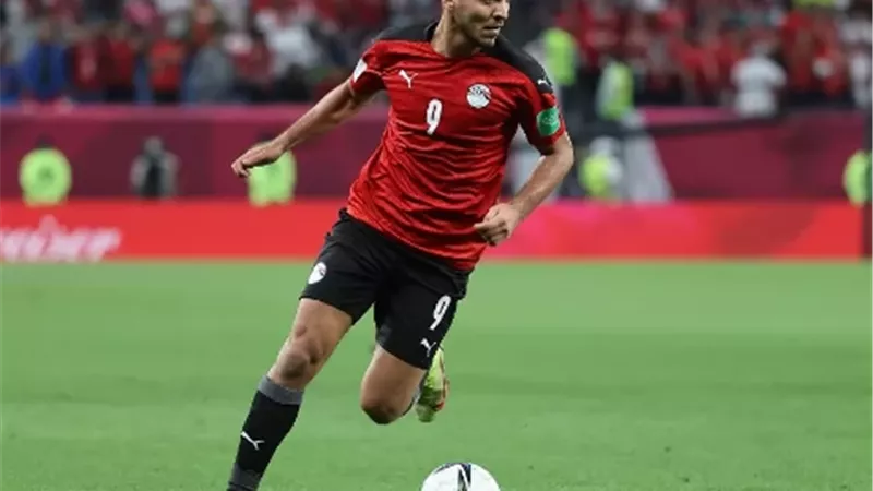 محمد شريف يقود هجوم منتخب مصر الثاني امام الجزائر