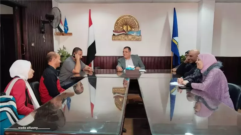 تعليـم دميـاط يواصل حل مشكلات المعلمين وأولياء الأمور
