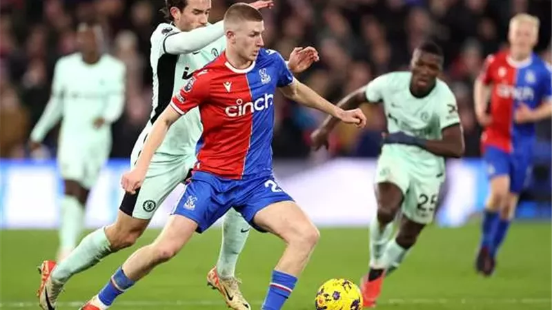 ليفربول يستهدف نجم من الدوري الإنجليزي.. واللاعب يرحب
