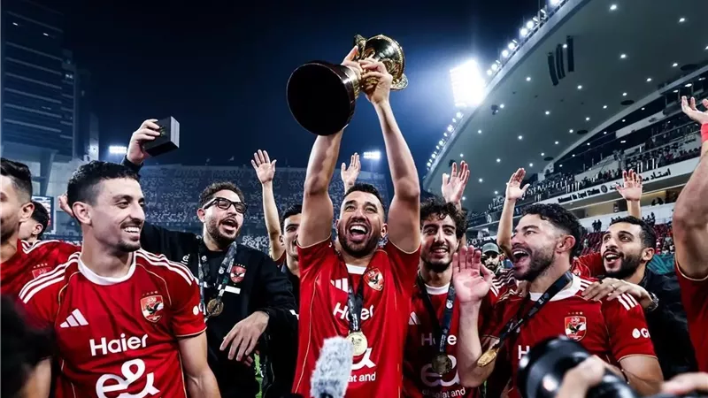 تريزيجيه يكشف فرص الأهلي في التتويج بدوري أبطال إفريقيا