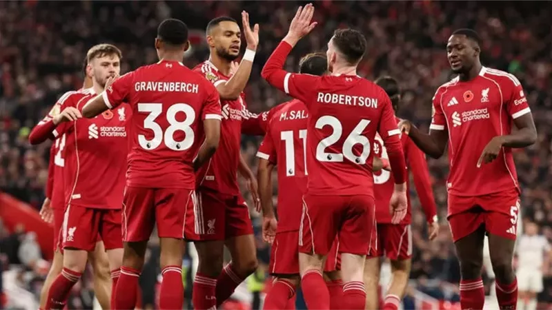 مدافع ليفربول يكشف موقفه من الرحيل الى ريال مدريد