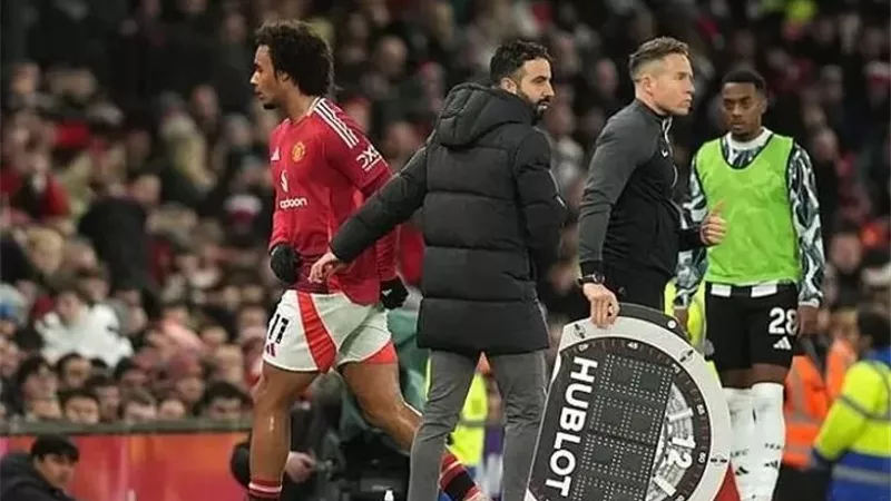 روما يبدأ مفاوضات التعاقد مع مهاجم مانشستر يونايتد