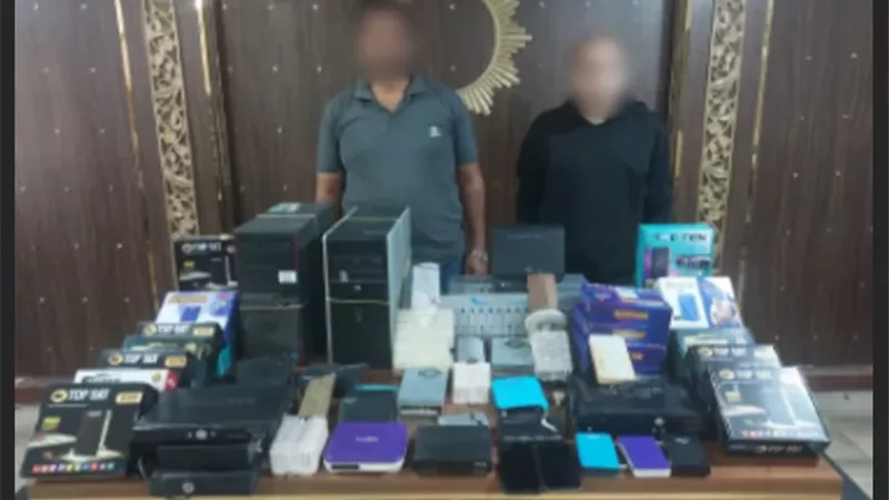 ضبط شخصين يديران شبكة بث تلفزيونى لاسلكية 