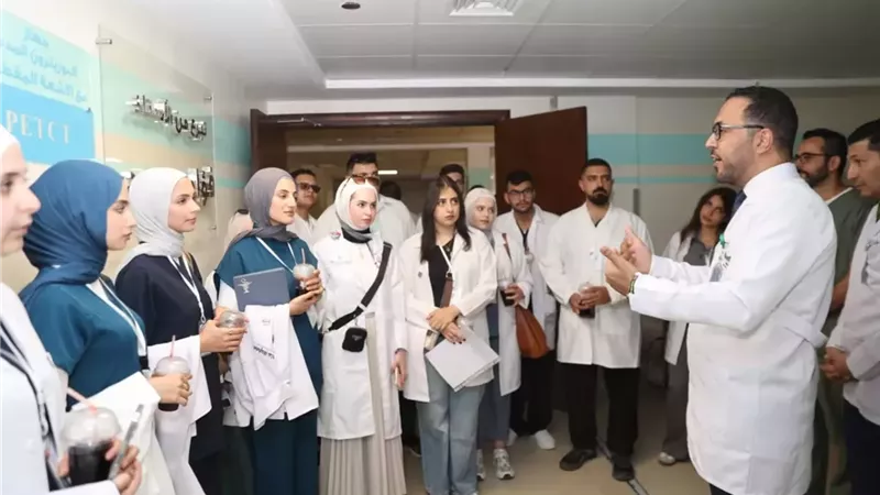 تدريب وفد صيادلة أردني داخل مستشفى شفاء الأورمان بالأقصر