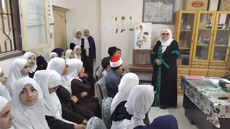 جوهرة الوعظ تضئ معهد ريدة برسائل الرحمة وتقويم السلوك