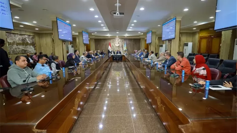 محافظ كفرالشيخ يترأس اجتماع لجنة الإدارة المتكاملة للسواحل