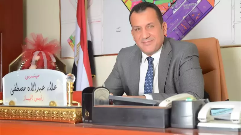 الإسكان تواصل رفع كفاءة المحاور الحيوية بالعاشر من رمضان