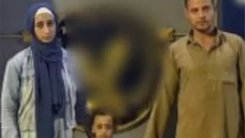 العثور على طفلة فقدت من والدتها بأحد أسواق بنى سويف