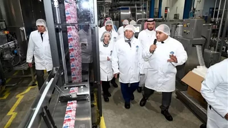 الوزير يتفقد مصانع الأغذية بالنوبارية والسادات لتعزيز الإنتاج المحلي