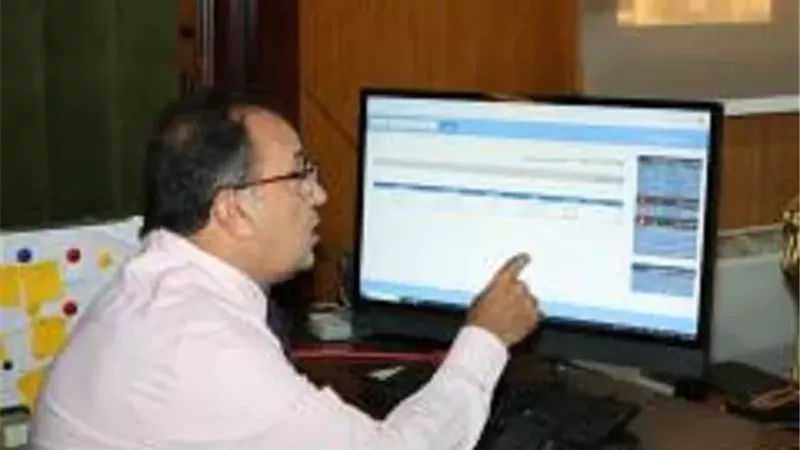 رئيس جامعة قنا يتابع التجهيزات النهائية لإطلاق تطبيق ( صيانة )