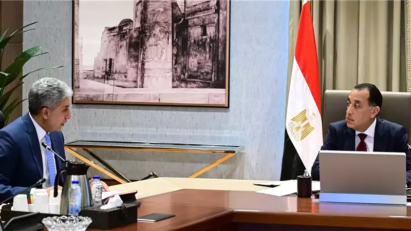 رئيس الوزراء يُتابع عددًا من ملفات عمل وزارة السياحة والآثار