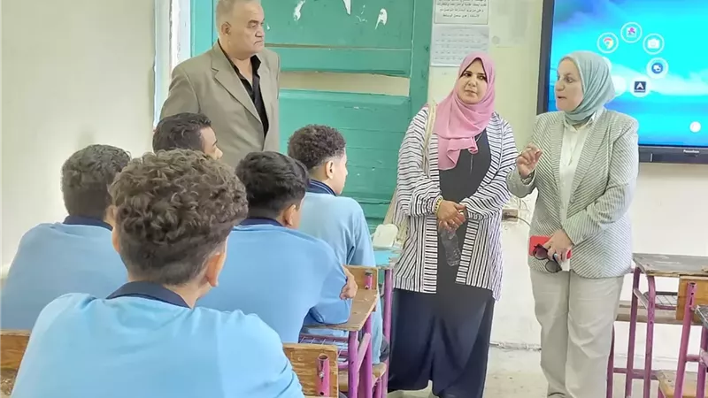 مدير تعليم القاهرة: نحرص على توفير بيئة تدعم مهارات الطلاب