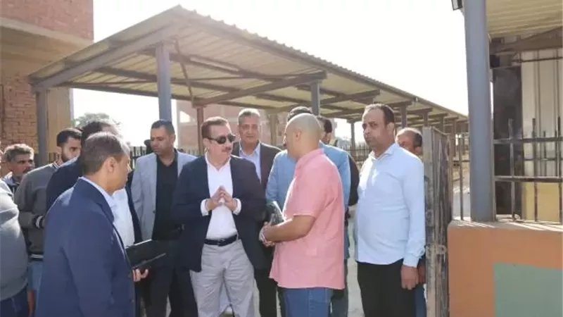 محافظ المنوفية يختتم جولته بتفقد التشطيبات النهائيةللسوق الحضارى