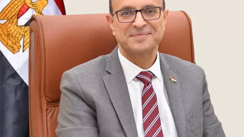 رئيس جامعة أسيوط يصدر قرارات بتعيين وتجديد تكليف عدد من القيادات
