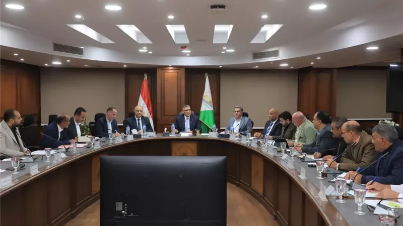 الجيزة تطلق المنظومة الجديدة لنقل المخلفات الصلبة نواتج الهدم