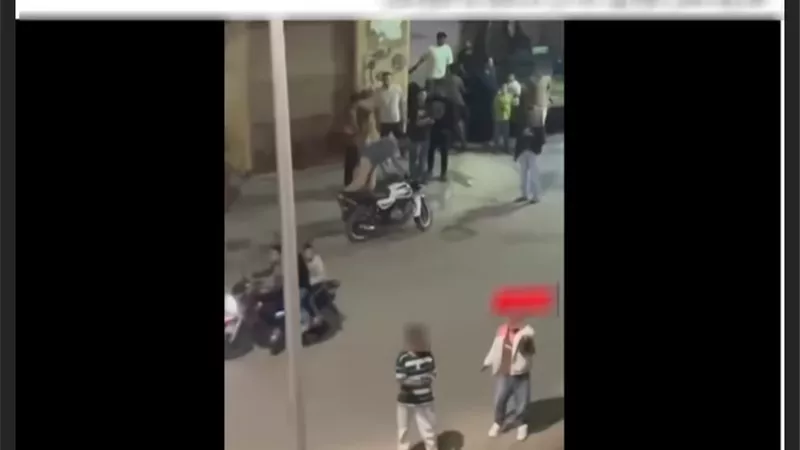 ضبط عاطلين تشاجرا بالأسلحة البيضاء لخلافات الجيرة بالجيزة