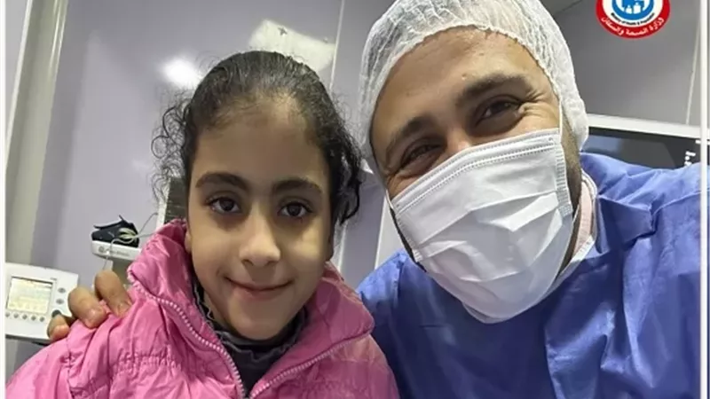 إنقاذ طفلة ابتلعت سلسلة معدنية بالشرقية