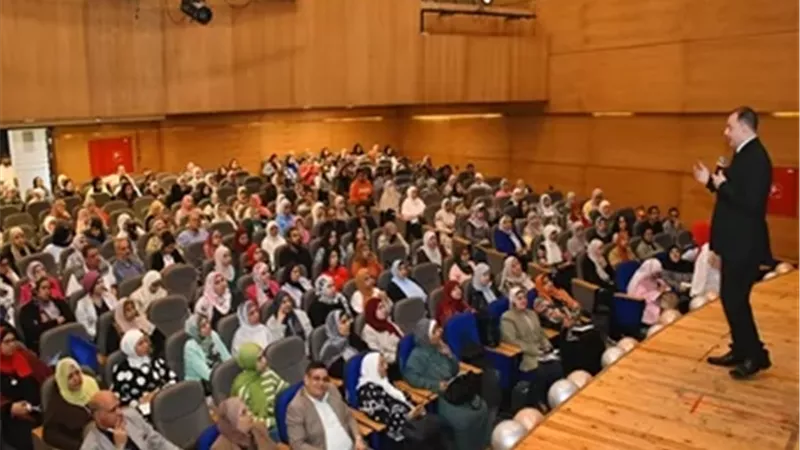 جامعة عين شمس تنظم ورشة عمل بالتعاون مع بنك المعرفة المصري