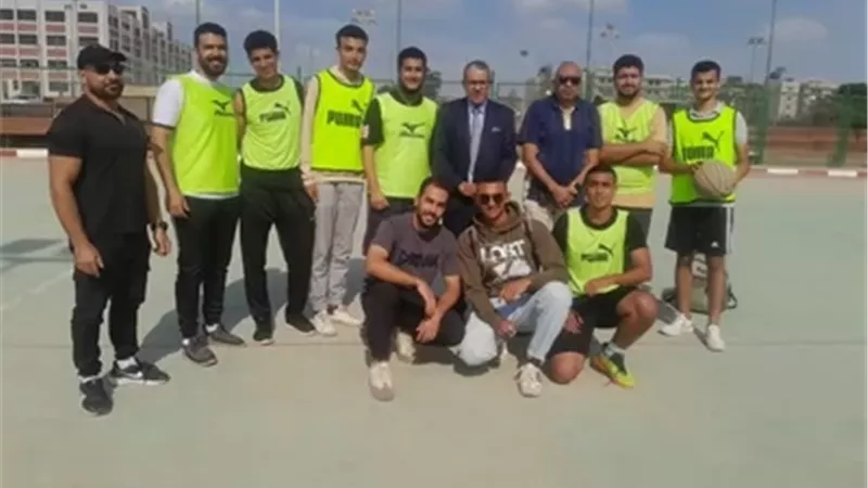 انطلاق بطولة الكليات للألعاب الجماعية بجامعة قناة السويس