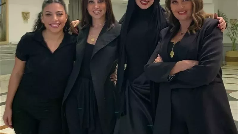 من كواليس 