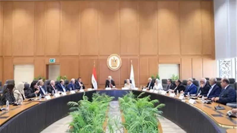 عاشور:انضمام 11فرعًا جديدًا للجامعات الأجنبية بمصر خلال الفترة المقبلة