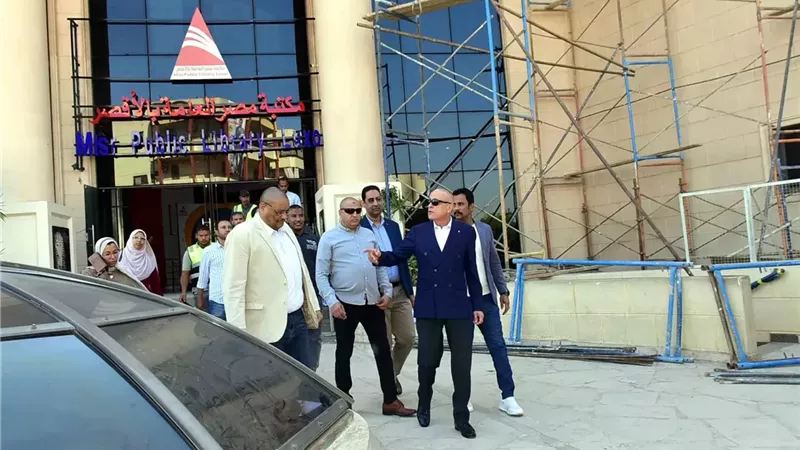 محافظ الأقصر يتفقد أعمال إحلال وتجديد مكتبة مصر العامة
